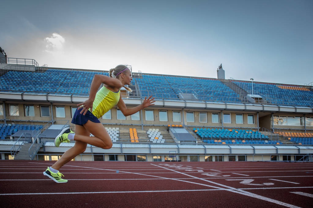 小蜜蜂英超对阵升班马豪取10连胜，伯恩利本赛季丢球第三多